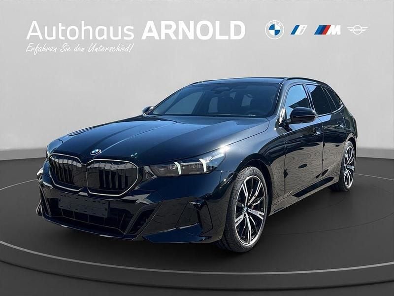 Gebraucht BMW 540 M Sport 286 PS (210 kW) 2025 Black sapphire Kombi