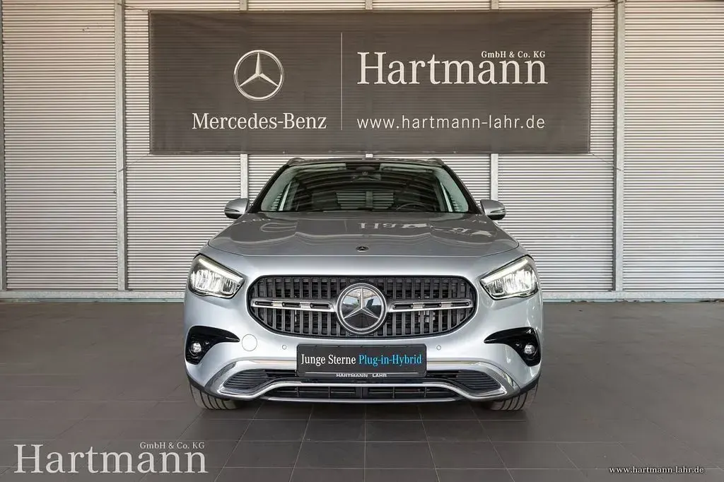 Gebraucht Mercedes GLA250 Advanced 163 PS (119 kW) 2025 Silber SUV