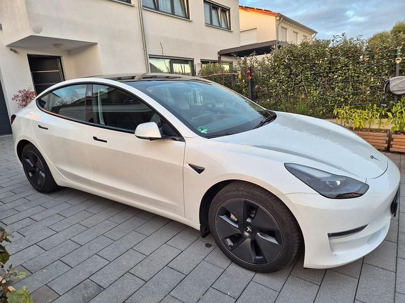 Gebraucht Tesla Model 3 366 kW (498 PS) 2021 Weiß Limousine