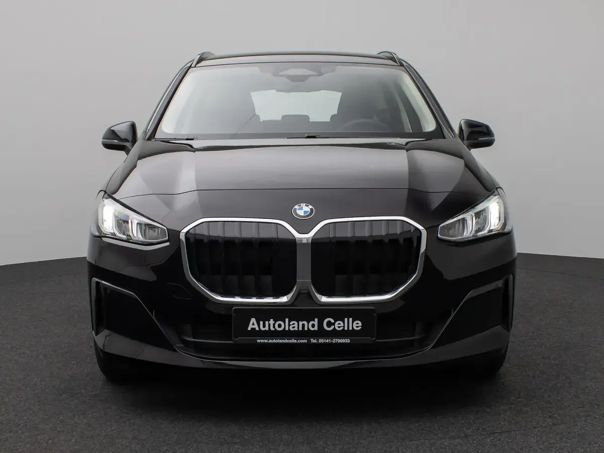 Gebraucht BMW 216 Active Tourer Shadowline 122 PS (89 kW) 2025 Schwarz Van / Kleinbus