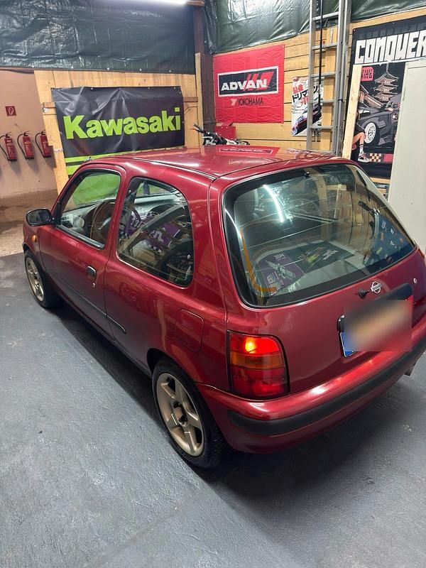 Gebraucht Nissan Micra 54 PS (39 kW) 1996 Rot Kleinwagen