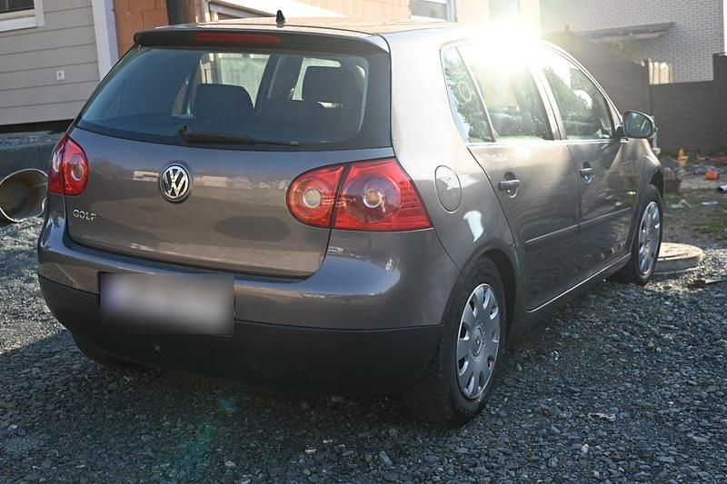 Gebraucht VW Golf IV Trendline 75 PS (55 kW) 2006 Grau Limousine