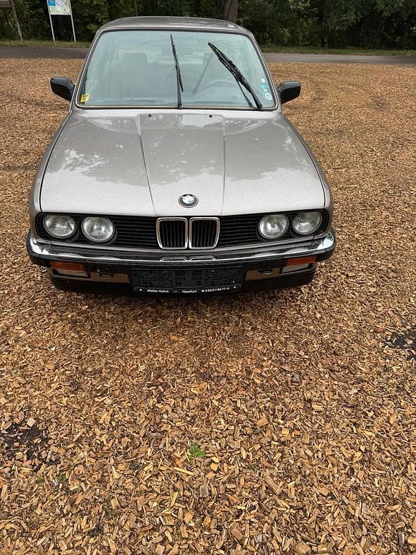 Second-hand BMW 320 129 CP (94 kW) 1987 Bej Coupe