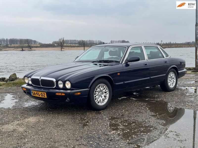 Blau Gebraucht 2000 Jaguar XJ Executive Limousine | 9.950 € (Fairer Preis) - Bild 1/4