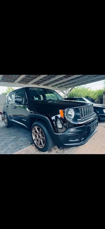 Schwarz Gebraucht 2016 Jeep Renegade SUV | 12.800 € (Fairer Preis) - Bild 1/4