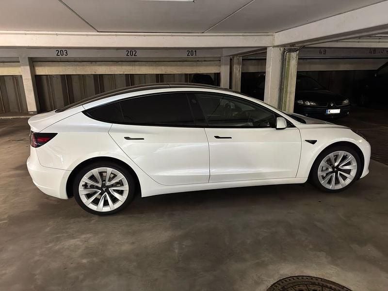 Gebraucht Tesla Model 3 Long Range AWD 366 kW (498 PS) 2021 Weiß Limousine
