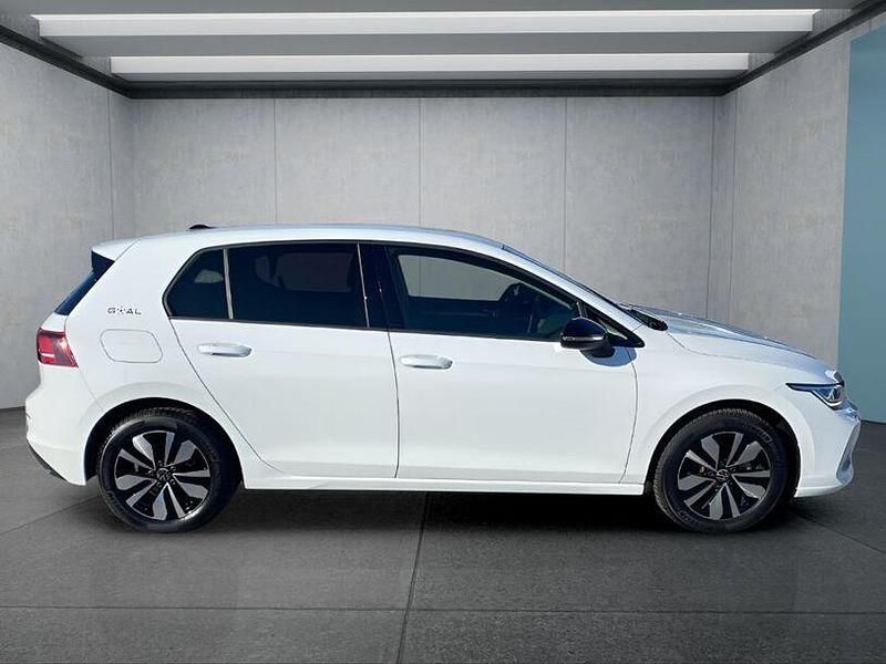 Gebraucht VW Golf VIII 116 PS (85 kW) 2025 Weiß Kleinwagen