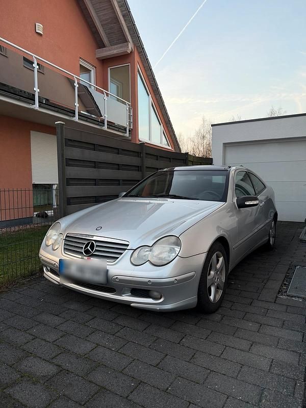 Gebraucht Mercedes CL200 184 PS (135 kW) 2001 Grau Coupé