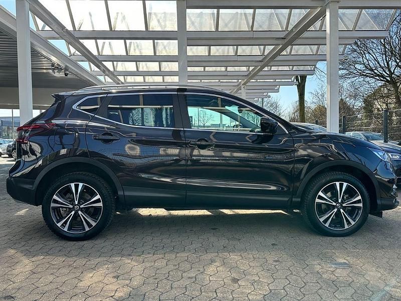 Gebraucht Nissan Qashqai 360º 158 PS (116 kW) 2021 Violet SUV