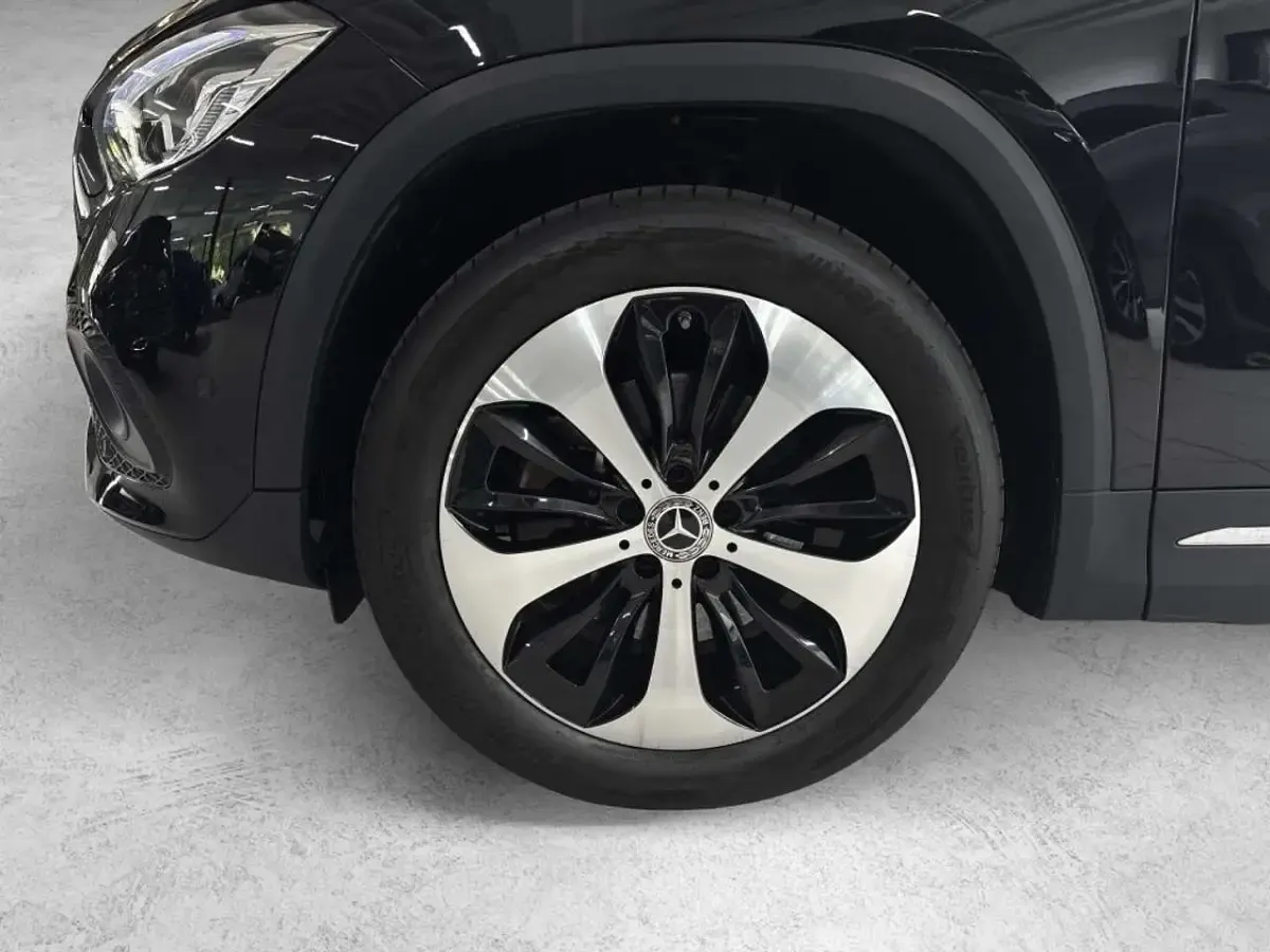 Gebraucht Mercedes GLA250 Progressive 218 PS (160 kW) 2021 Schwarz SUV