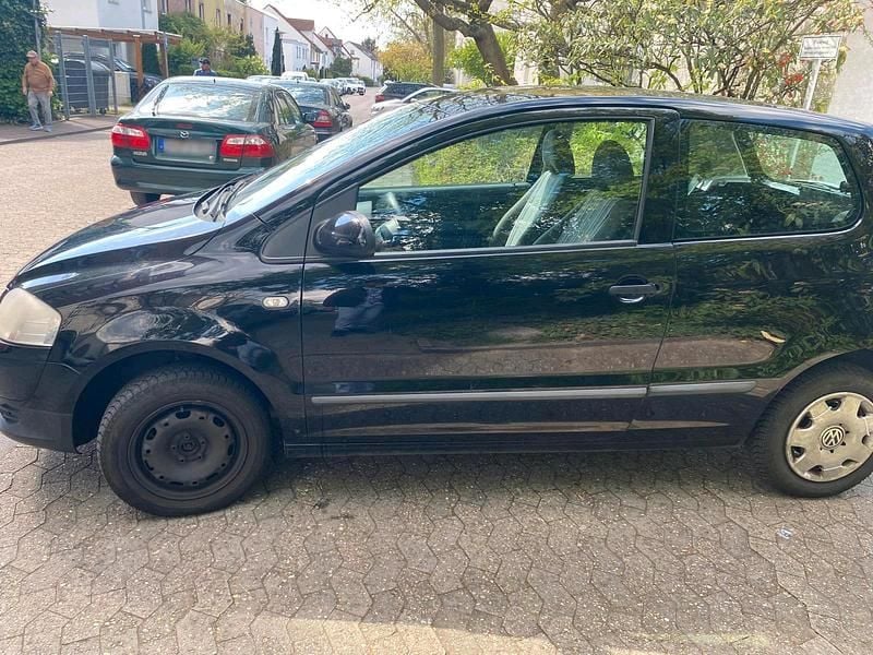 Usado VW Fox 54 HP (39 kW) 2005 Preto Citadino