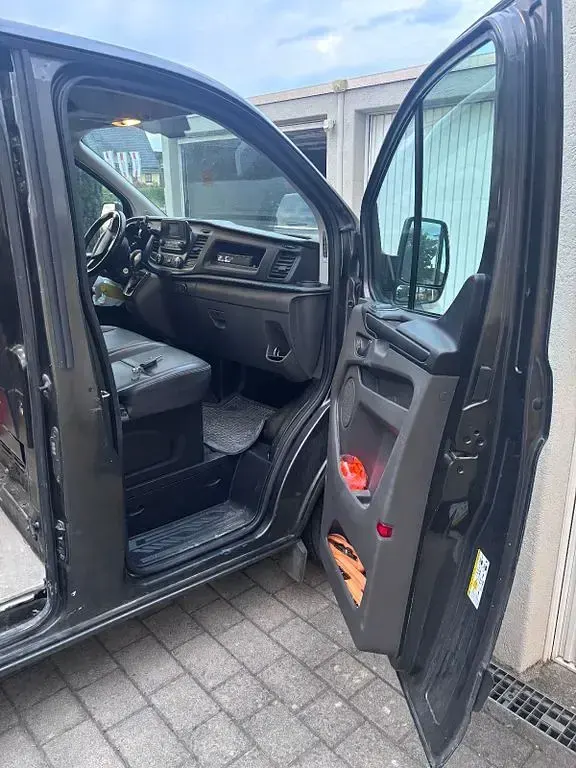 Gebraucht Ford Transit Custom 131 PS (96 kW) 2019 Grau Van