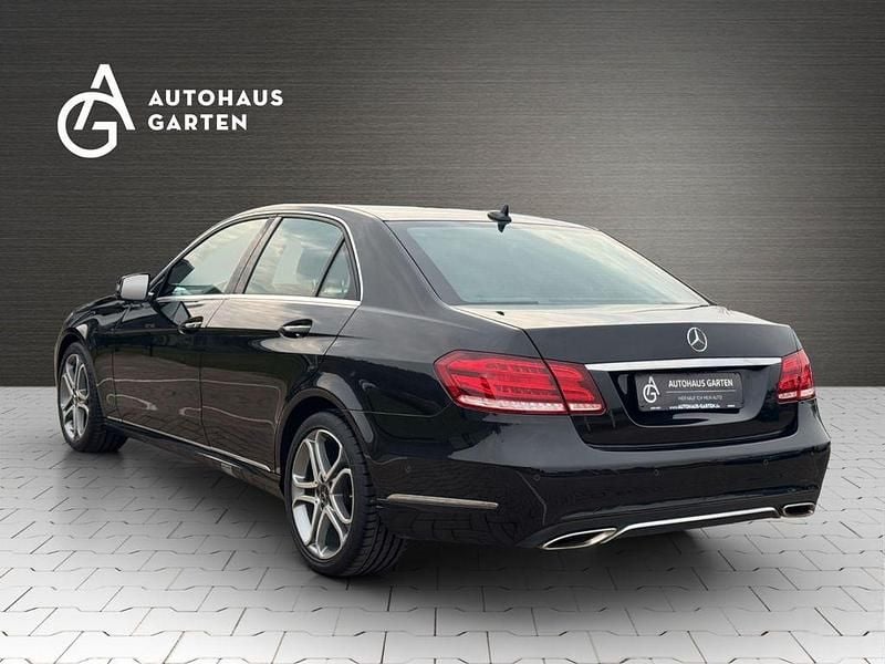 Gebraucht Mercedes E250 Avantgarde 211 PS (155 kW) 2014 Schwarz Limousine