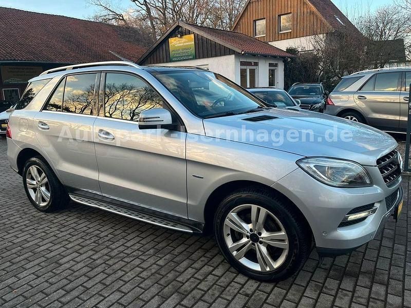 Gebraucht Mercedes ML350 258 PS (189 kW) 2012 Silber SUV