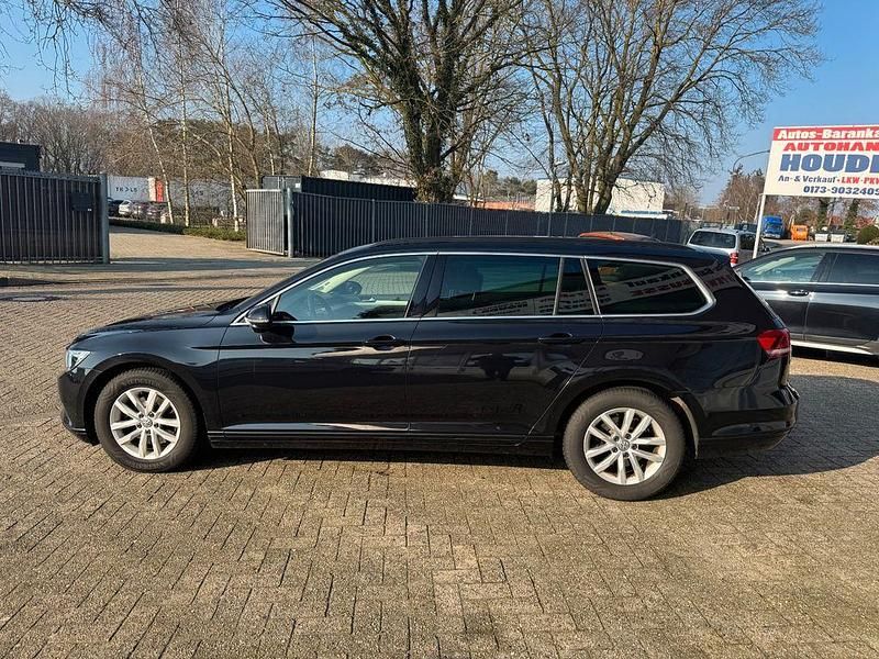 Gebraucht VW Passat Comfortline 150 PS (110 kW) 2017 Schwarz Kombi
