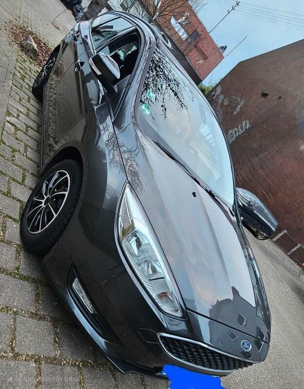 Grau Gebraucht 2015 Ford Focus Business Edition Kombi | 4.200 € (Superpreis) - Bild 1/4