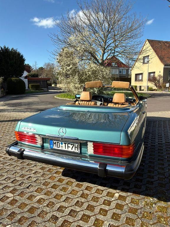 Gebraucht Mercedes SL380 204 PS (150 kW) 1984 Andere farben Cabrio