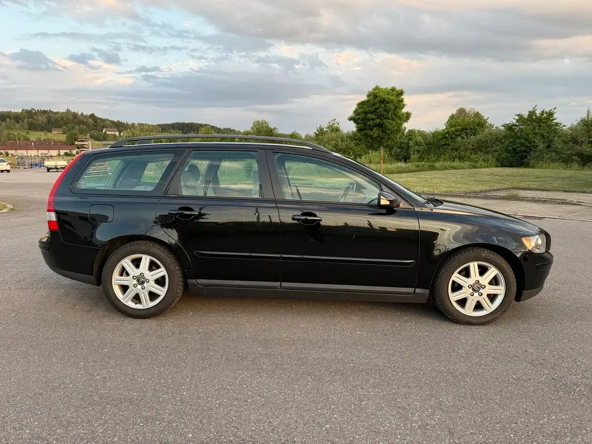 Gebraucht Volvo V50 136 PS (100 kW) 2005 Schwarz Kombi