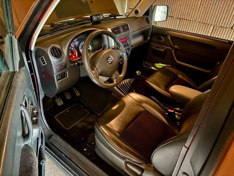 Gebraucht Suzuki Jimny 86 PS (63 kW) 2008 Braun SUV