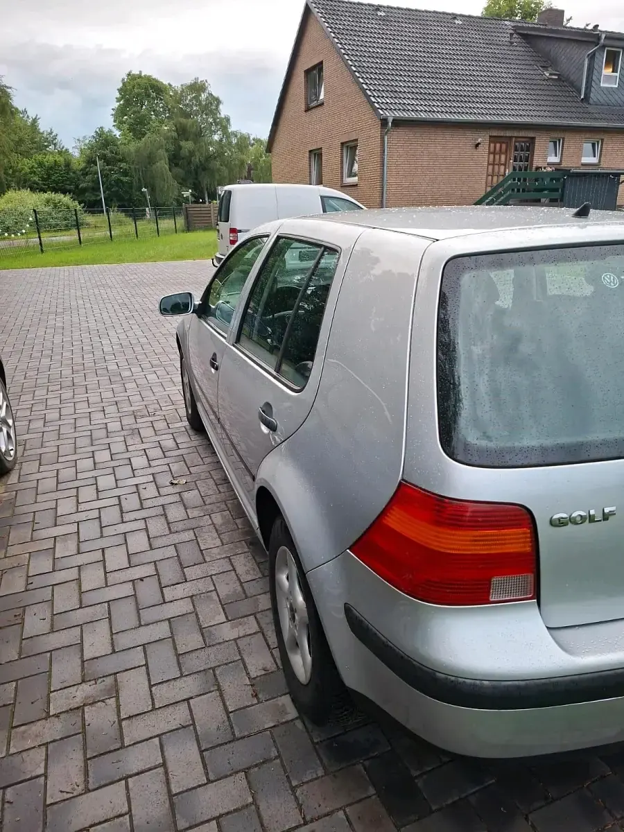 Gebraucht VW Golf IV 75 PS (55 kW) 2003 Silber Kleinwagen