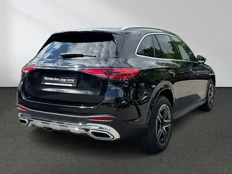 Gebraucht Mercedes GLC300e AMG 313 PS (230 kW) 2023 Andere SUV