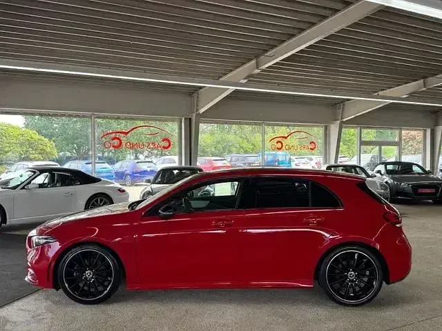 Gebraucht Mercedes A200 AMG line 163 PS (119 kW) 2018 Rot Limousine