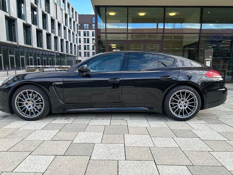 Schwarz Gebraucht 2013 Porsche Panamera Limousine | 35.000 € (Guter Preis) - Bild 1/4