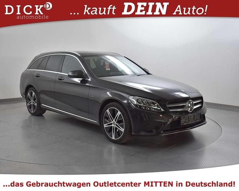 Grafitgrau met. Gebraucht 2020 Mercedes C300e Kombi | 18.950 € (Superpreis) - Bild 1/4