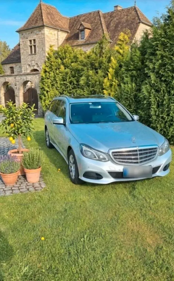 Gebraucht Mercedes E250 204 PS (150 kW) 2015 Silber Kombi