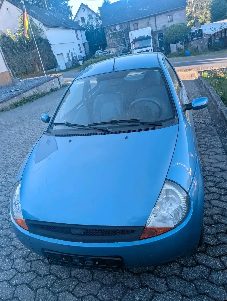 Usata Ford Ka 75 CV (55 kW) 2003 Blu Utilitaria