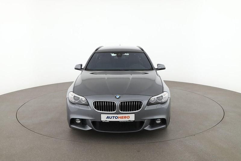 Grau Gebraucht 2015 BMW 530 Comfort Edition Kombi | 21.000 € (Fairer Preis) - Bild 1/4