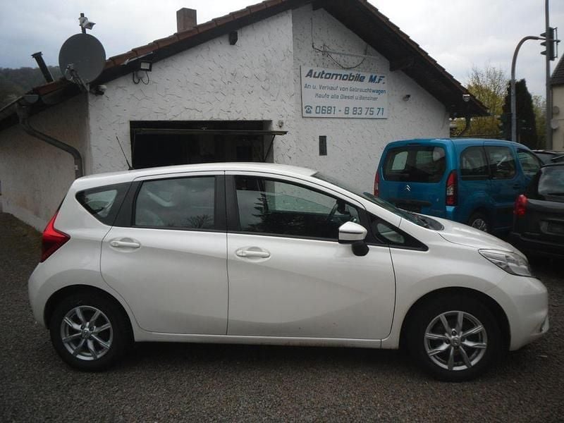 Gebraucht Nissan Note Acenta 98 PS (72 kW) 2014 Brilliant white (m) Van / Kleinbus