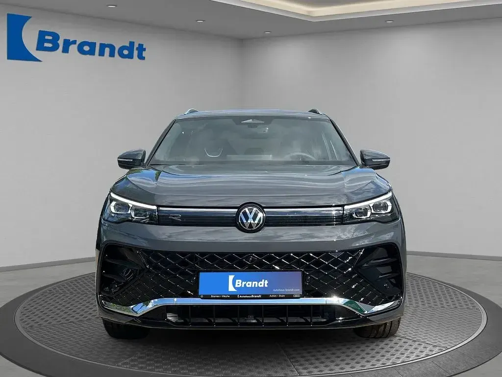 Neu VW Tiguan R-line 150 PS (110 kW) 2026 Grau SUV