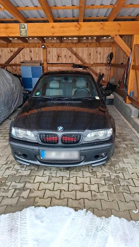 Gebraucht BMW 320 150 PS (110 kW) 2004 Schwarz Limousine