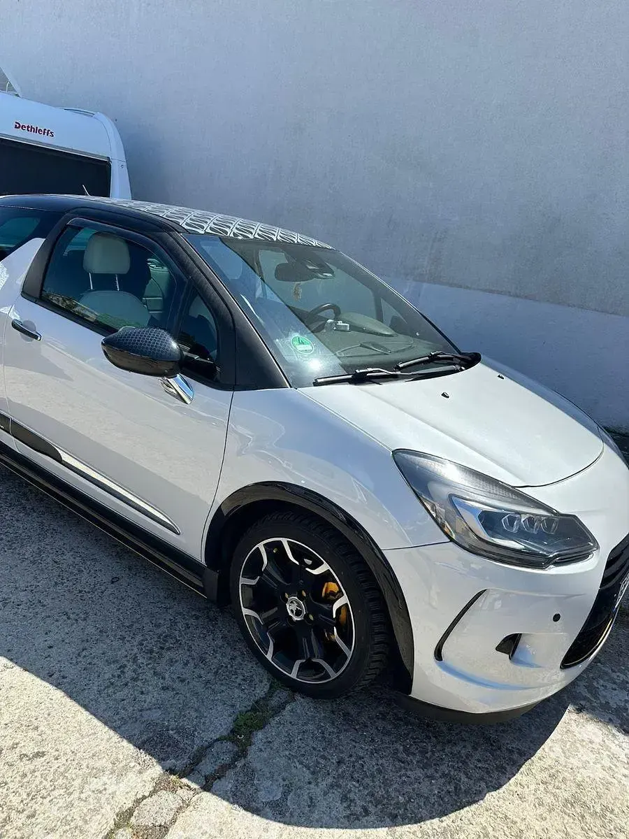 Gebraucht Citroën DS3 165 PS (121 kW) 2015 Weiß Kleinwagen