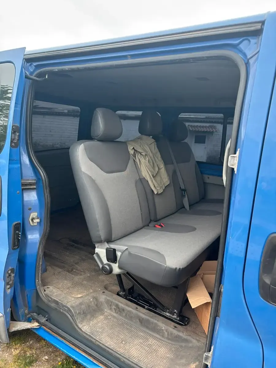 Gebraucht Opel Vivaro 101 PS (74 kW) 2005 Blau Van / Kleinbus