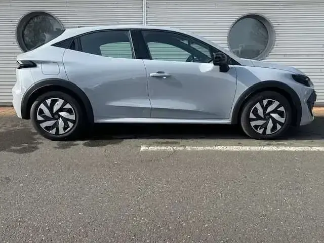 Neu Renault Clio V Evolution 114 PS (83 kW) 2026 Rafalegrau Kleinwagen