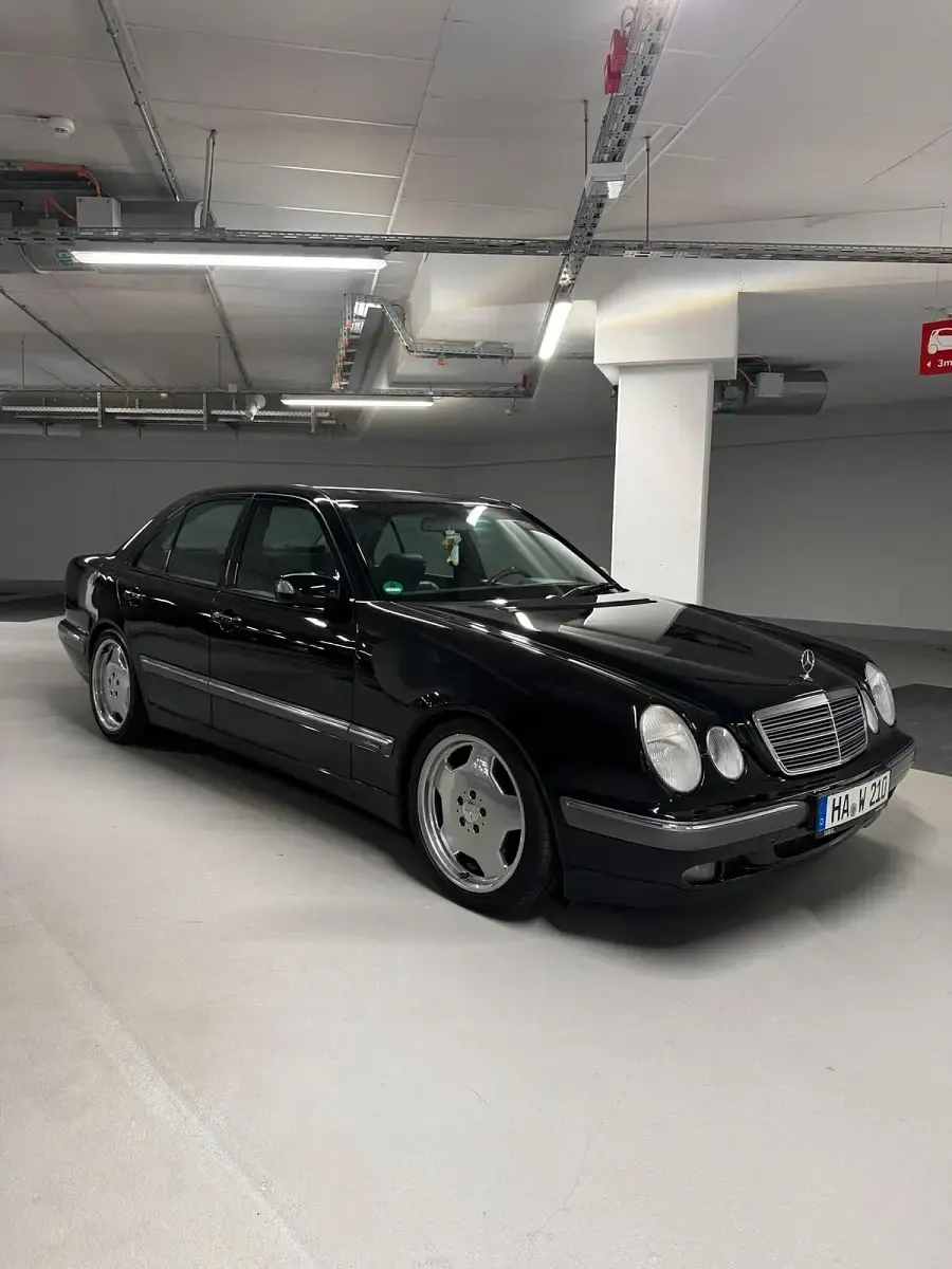 Gebraucht Mercedes E270 AMG 170 PS (125 kW) 2001 Schwarz Limousine