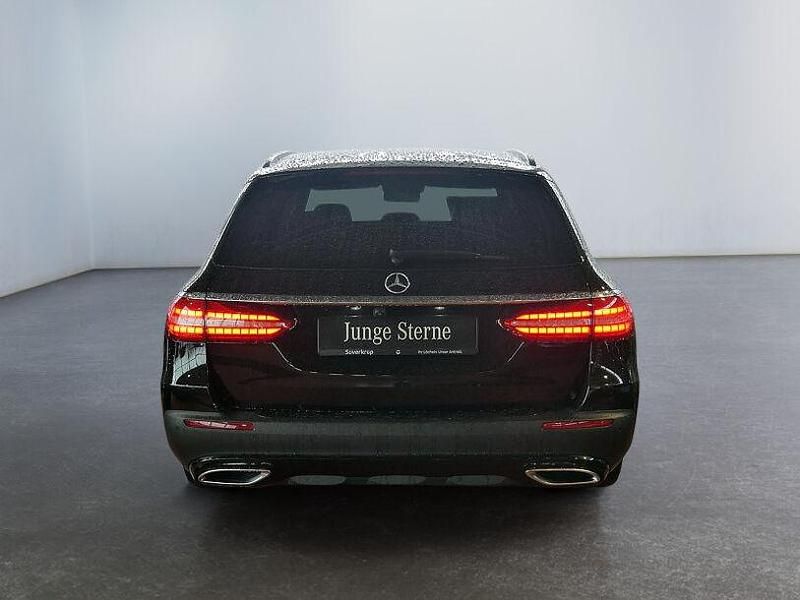 Gebraucht Mercedes E400 Avantgarde 330 PS (242 kW) 2020 Schwarz Limousine