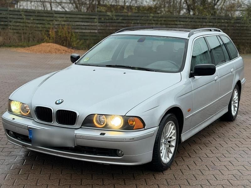 Silber Gebraucht 2001 BMW 525 Kombi | 1.250 € (Superpreis) - Bild 1/4