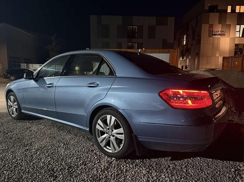 Gebraucht Mercedes E350 Elegance 231 PS (169 kW) 2010 Limousine