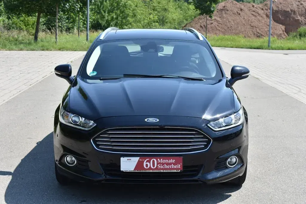 Gebraucht Ford Mondeo 150 PS (110 kW) 2015 Schwarz Limousine