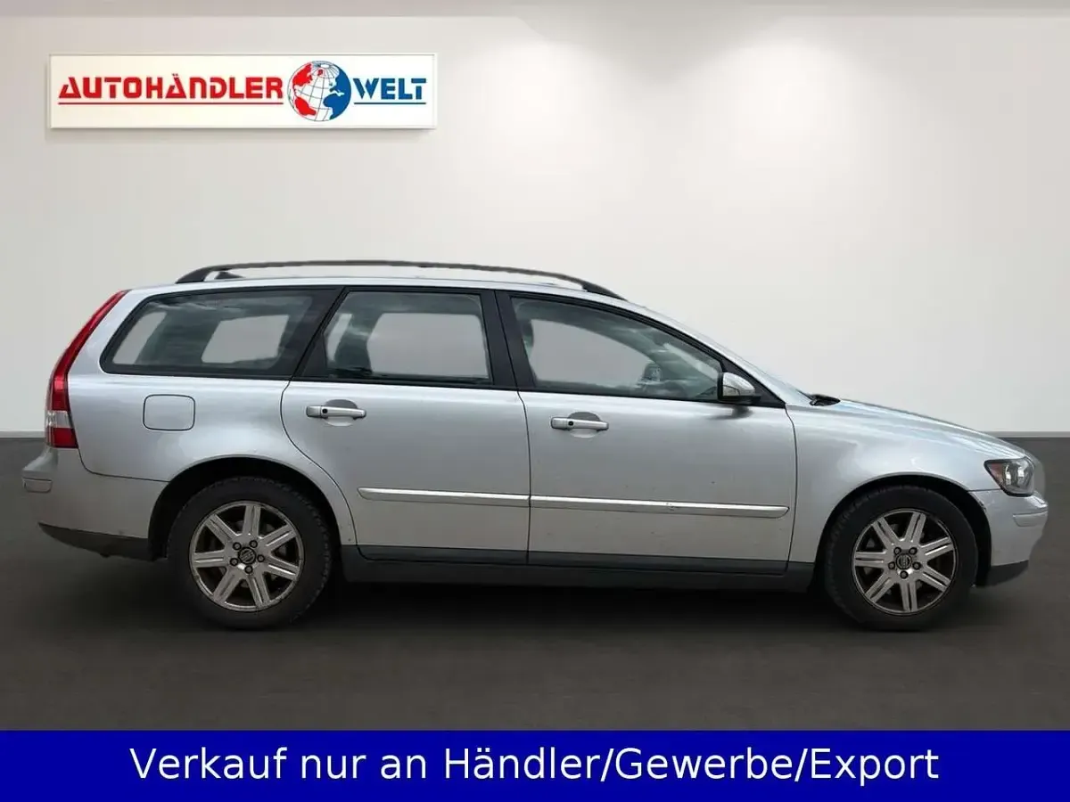 Gebraucht Volvo V50 140 PS (102 kW) 2005 Silber Kombi