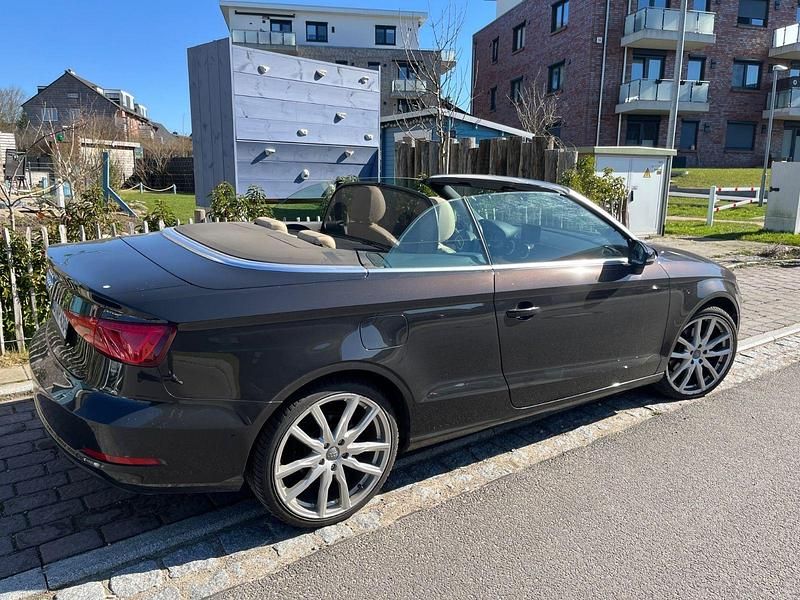 Gebraucht Audi A3 Cabriolet Ambiente 179 PS (131 kW) 2014 Braun Cabrio