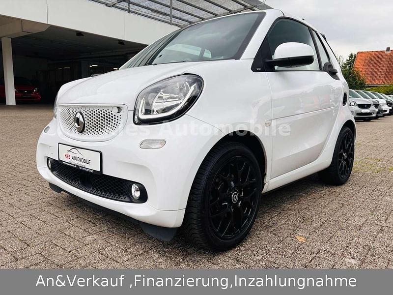 Weiß Gebraucht 2018 Smart ForTwo Cabrio Prime Cabrio | 16.770 € (Fairer Preis) - Bild 1/4