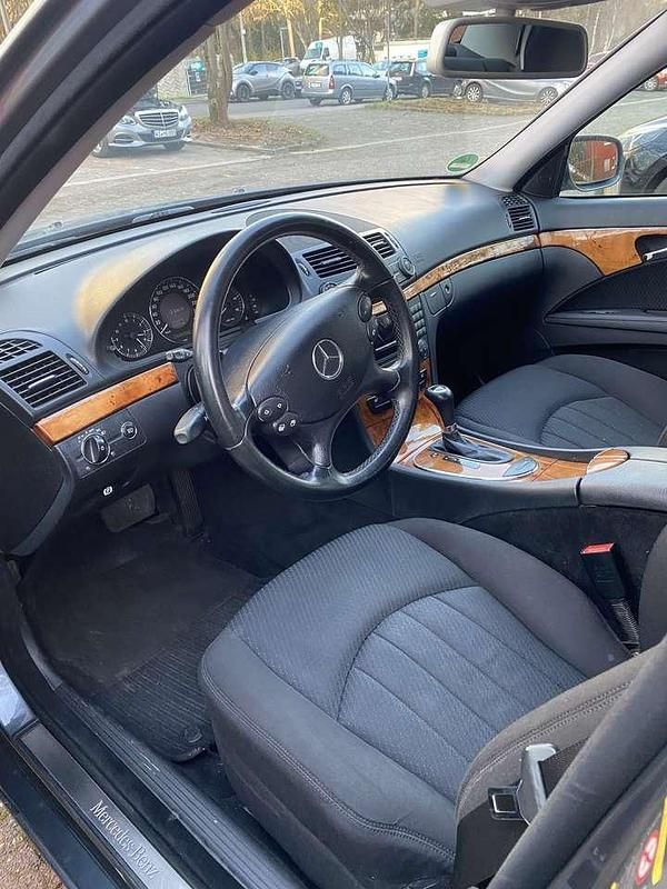 Gebraucht Mercedes E200 Elegance 136 PS (100 kW) 2006 Limousine