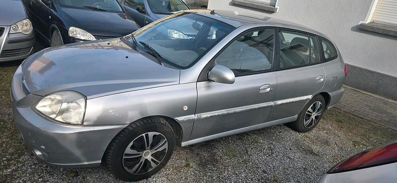 Gebraucht Kia Rio 101 PS (74 kW) 2005 Silber Kombi