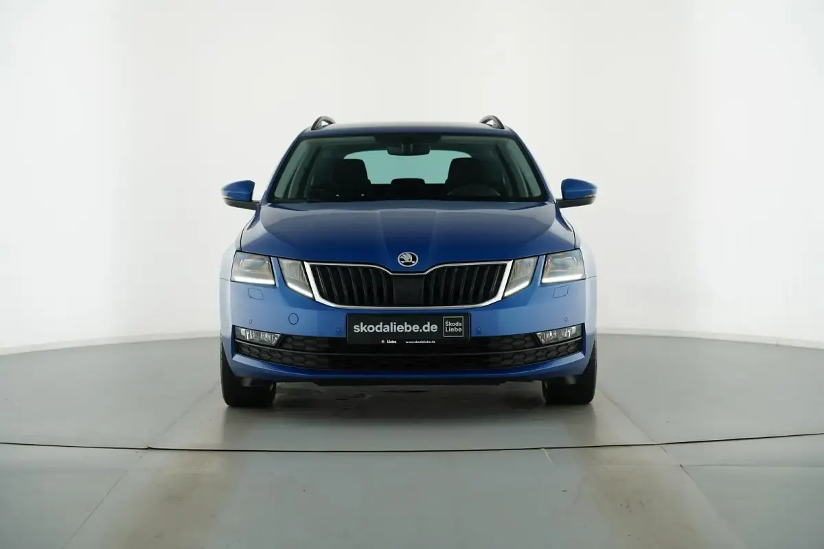 Gebraucht Skoda Octavia Soleil 150 PS (110 kW) 2020 Blau Kombi