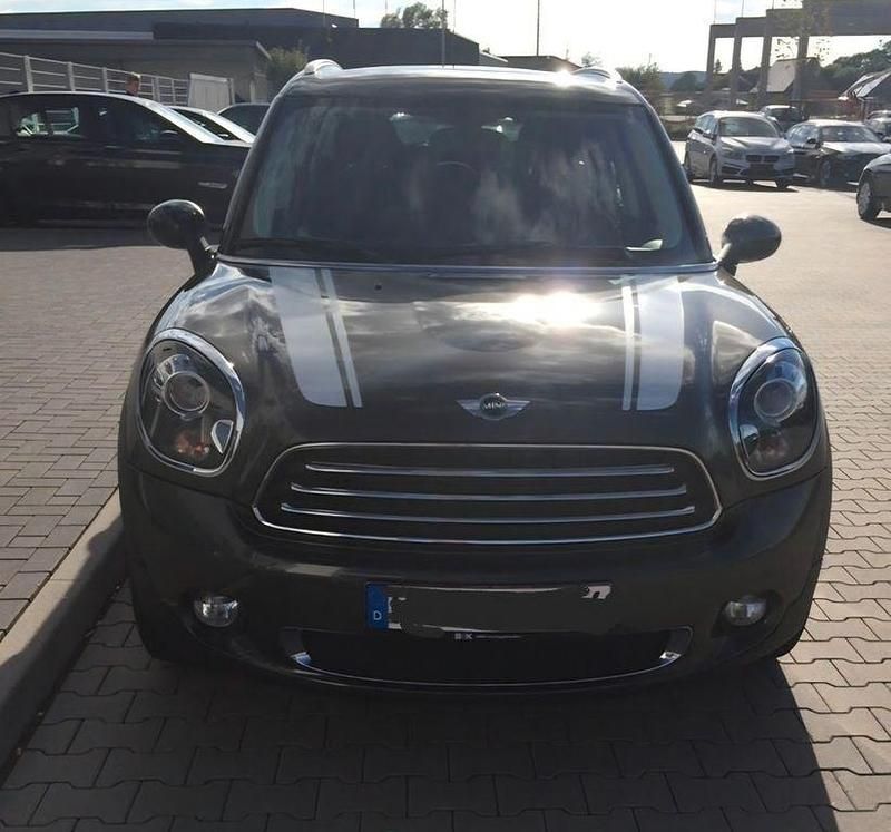 Grau Gebraucht 2012 Mini One D Countryman SUV | 5.100 € - Bild 1/4