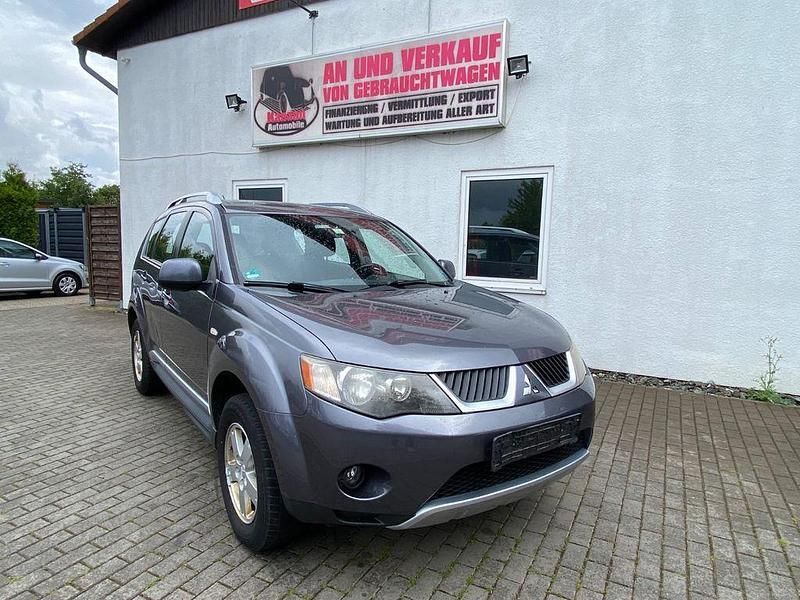 Grau Gebraucht 2010 Mitsubishi Outlander Inform SUV | 2.500 € (Fairer Preis) - Bild 1/4